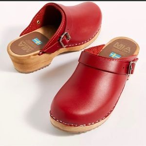 MIA Red Leather Clogs
